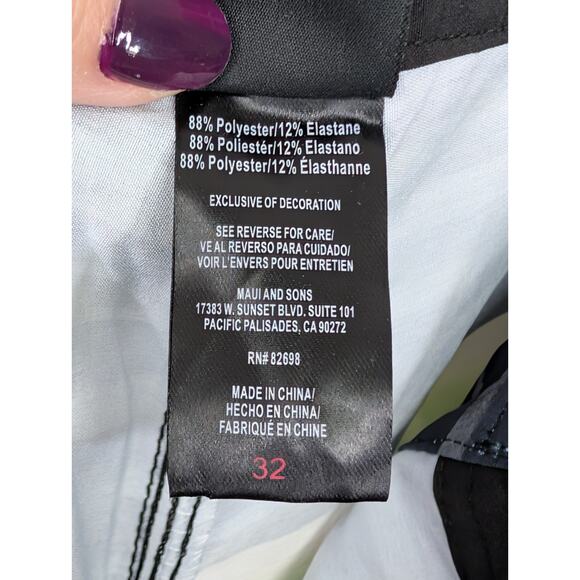 Maui and Sons Swim Trunks Size 32 Black Shark 4 Way Stretch -1025F98 - Picture 3 of 8